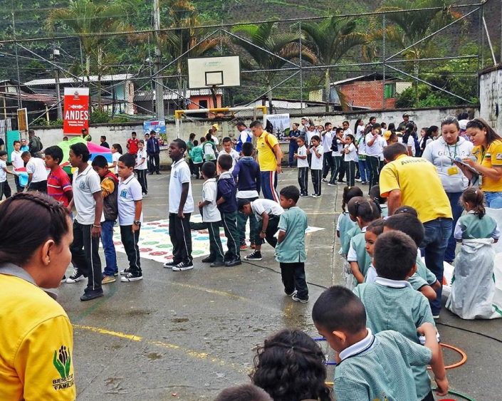 30743452_2112660875429768_1279718851969286144_n